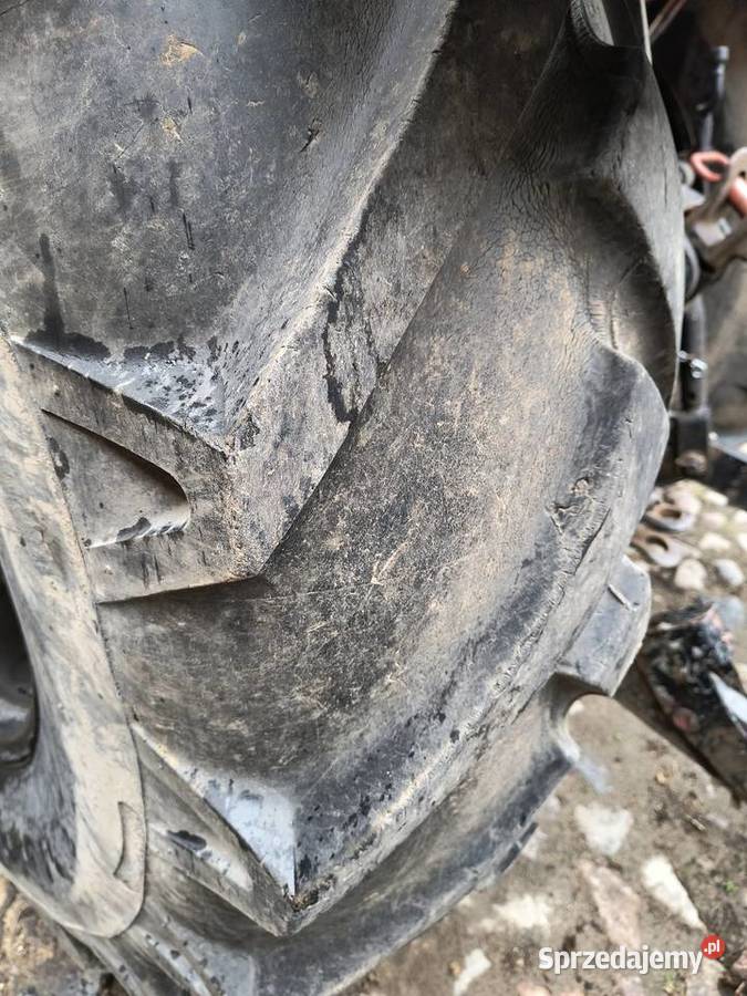 Ursus C385 solidny i niezawodny ciągnik rolniczy