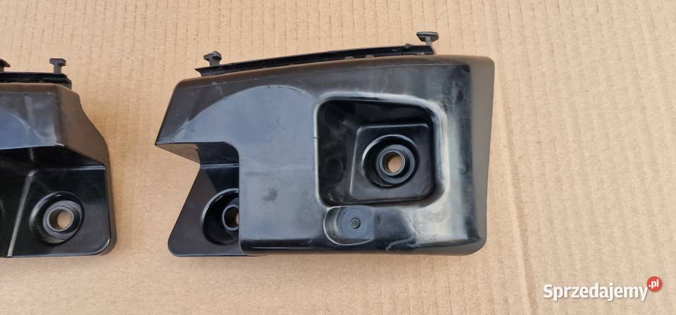 MERCEDES BKLASA W246 ŚLIZG ZDERZAKA PRAWY TYŁ Bieleń