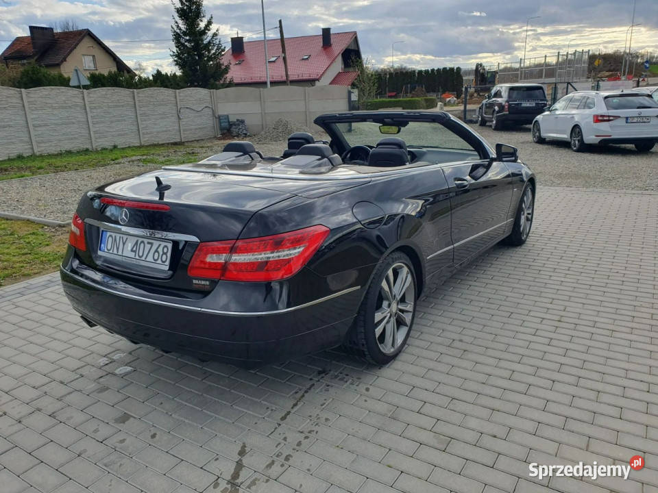 Mercedes E 200 Kabriolet Avantagrde FULL Stan nieuszkodzony Strobice sprzedam