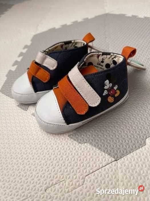 Nowe niechodki chłopca 19 Moszczenica sprzedam