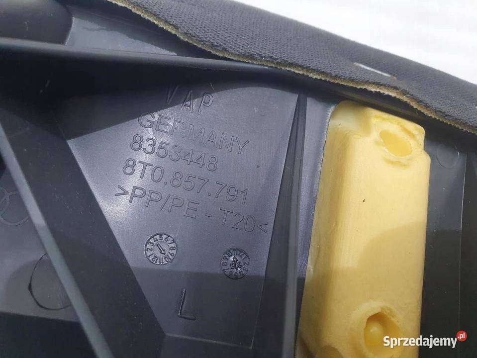 BOCZEK KANAPY TYŁ LEWY AUDI A4 B8 8T0857791 Tapicerki samochodowe