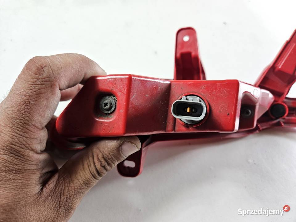 KIA EV6 LAMPA PRAWY TYŁ PRAWA TYLNA W ZDERZAK osobowe wielkopolskie