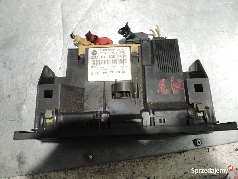 PANEL NAWIEWU KLIMATYZACJI A3 8L 8D0862257C Nowy Sącz