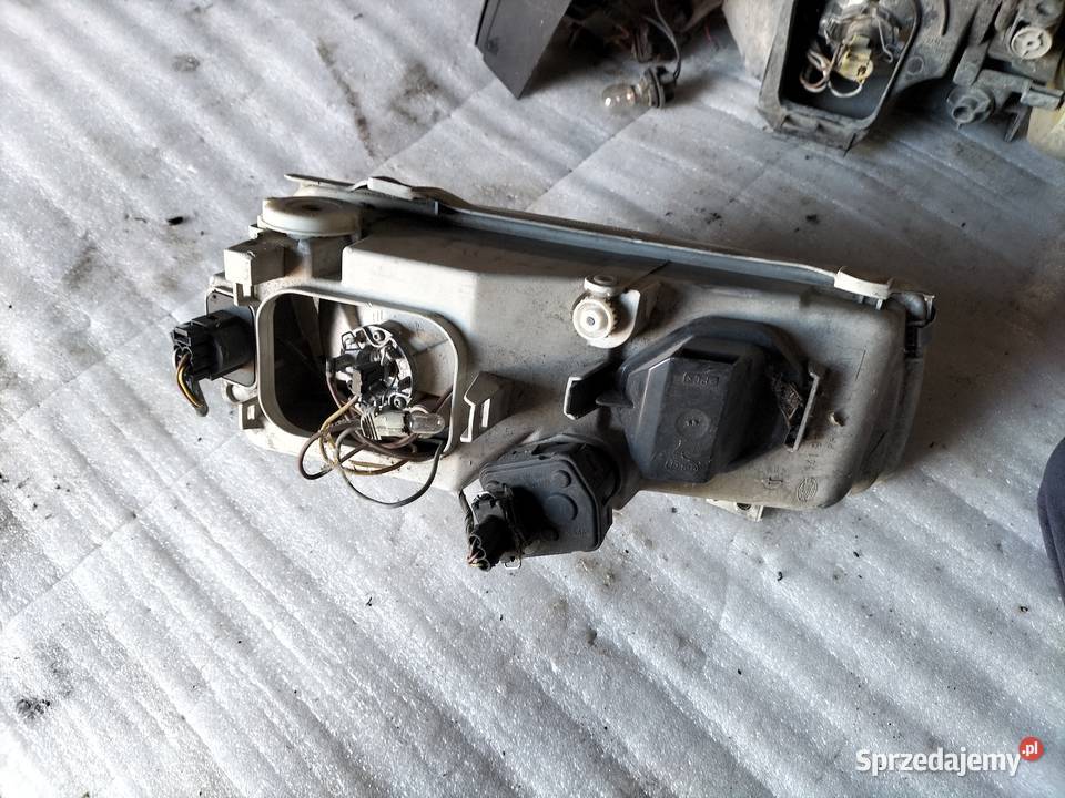 PASSAT B4 B 4 LAMPA PRZÓD LEWA lubelskie Kamień-Kolonia