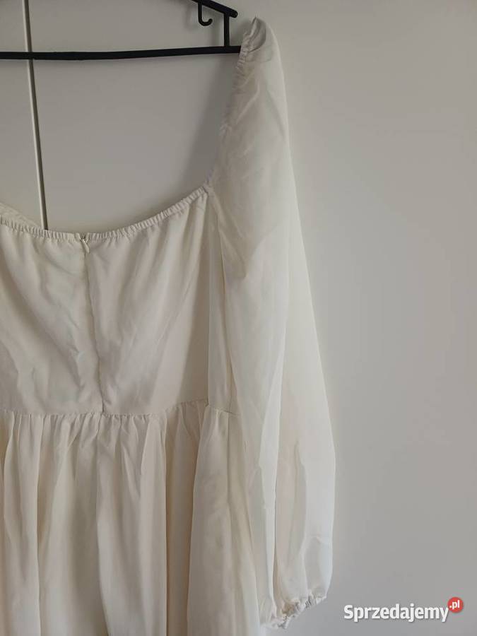 Piękna kremowa krótka sukienka z długim rękawem biały Spódnice i sukienki Kraków