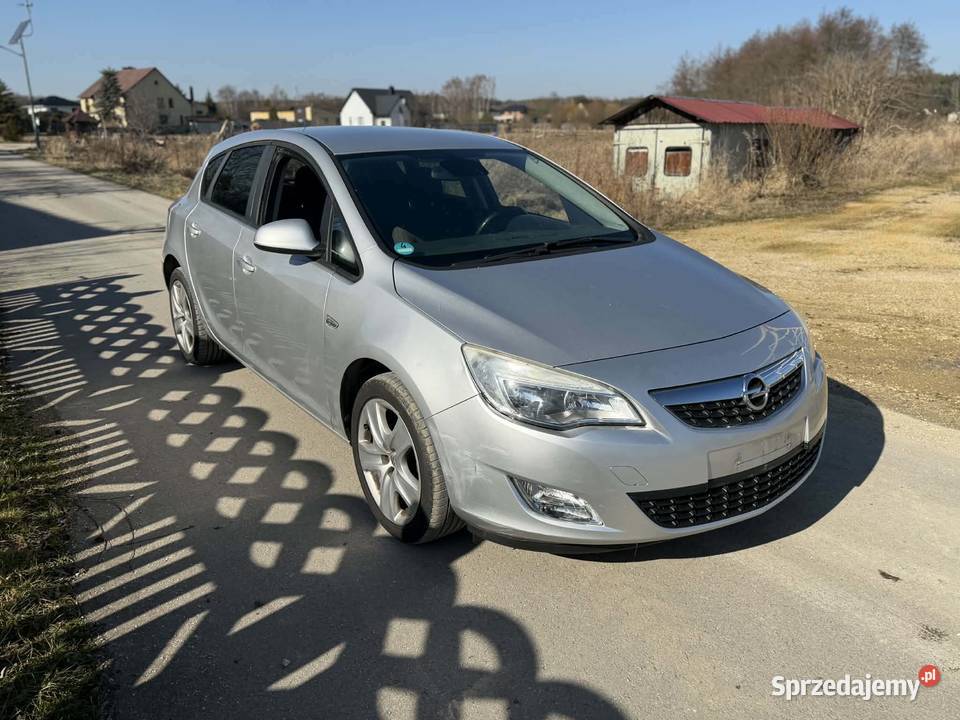 Sprzedam opel astra 14 turbo 140 Morawica sprzedam