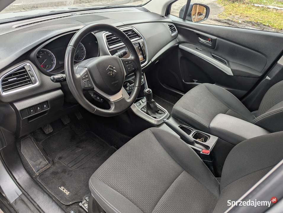 Suzuki SX4 SCross 10 boosterjet 111 mały