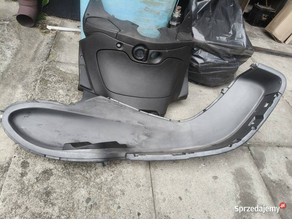 Piaggio x9 Evolution podłoga prawa lewa Plastiki podkarpackie Dębica