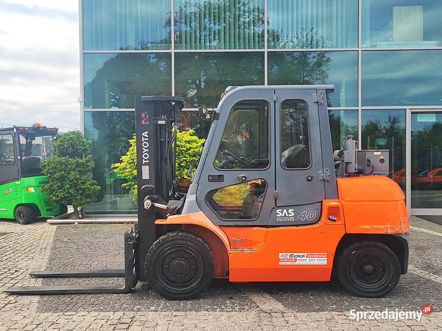 Wózek widłowy Toyota 027FDF35 triplex 43 m Kęty