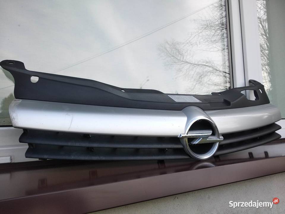 Opel Astra H grill atrapa przednia oryginał osobowe Sieradz sprzedam
