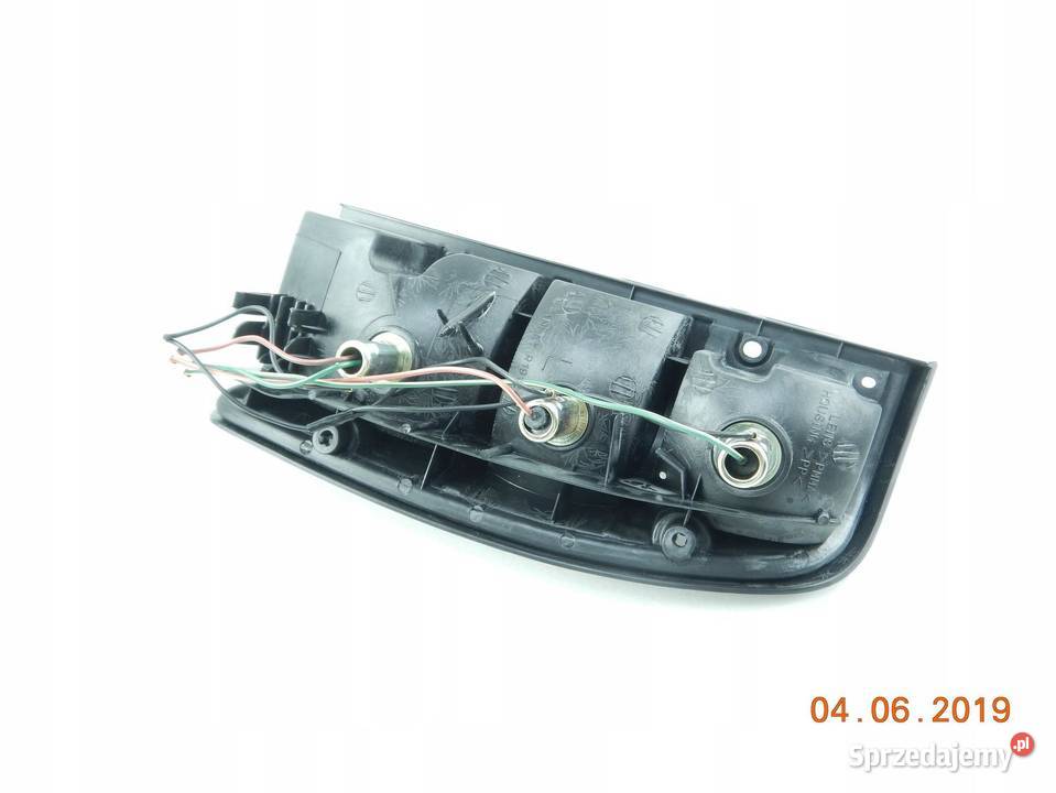 WKŁAD LAMPY PRAWY TYŁ MAZDA B2500 9706 ORYGINAŁ sprzedam