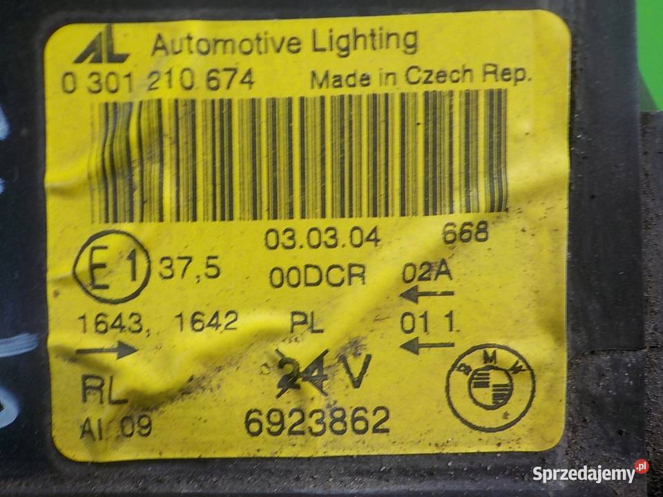 BMW X3 E83 30 B 04r 5D XENON lampa prawa przod osobowe Suków