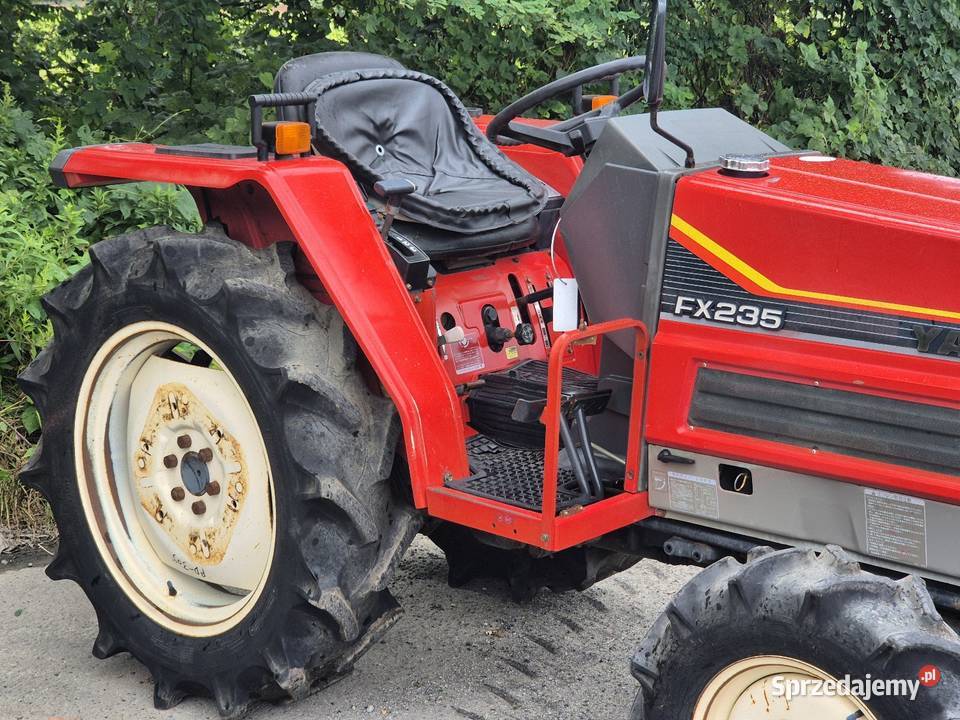 Traktorek traktor YANMAR FX235D Wspomaganie Wspomaganie kierownicy Małuszyn