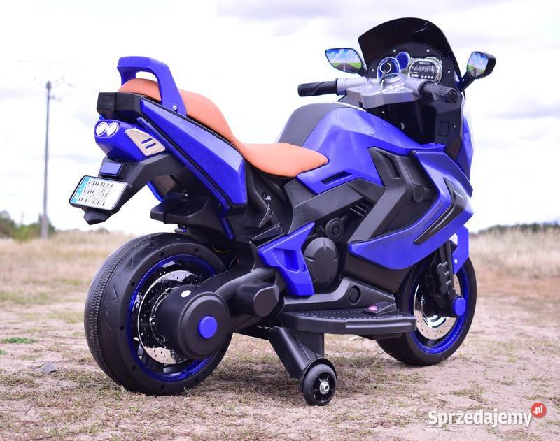 NAJNOWSZY MOTOR ŚCIGACZ ŚWIECĄCE KOŁA PANEL Toruń