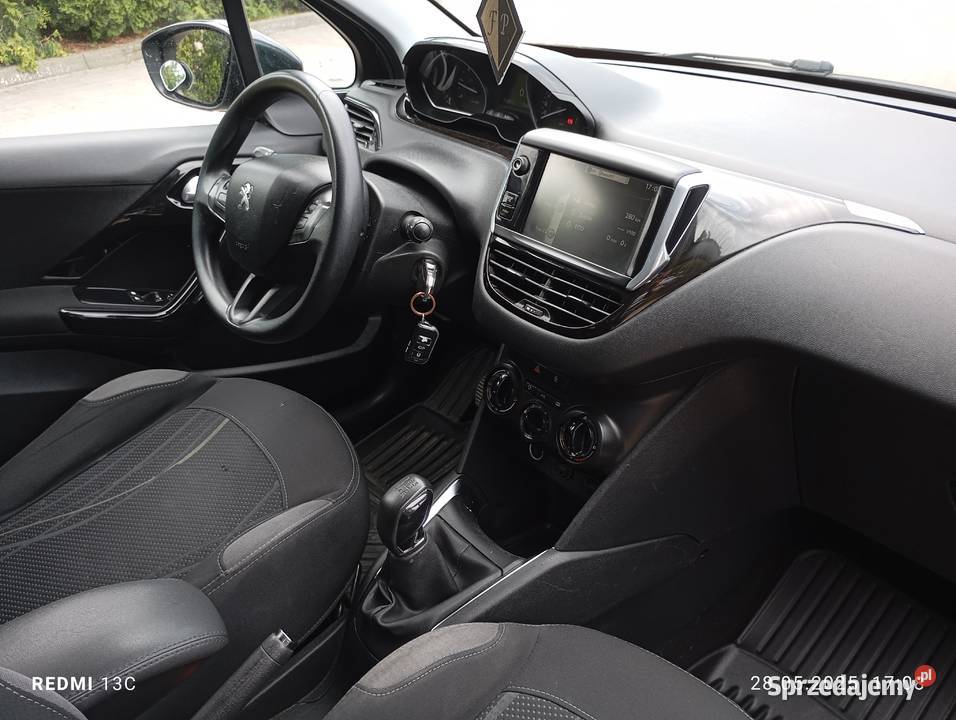 Peugeot 208 2013r 16 HDi Naci klimahak 5drzwiowy Rok produkcji 2013 Łódź