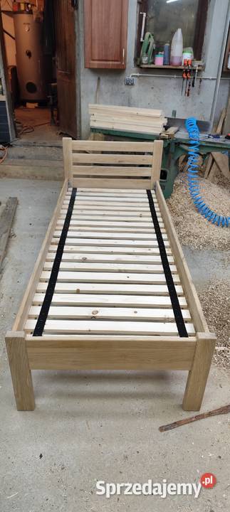 Nowoczesne łóżka z klasycznego drewna GrońWood Łącko