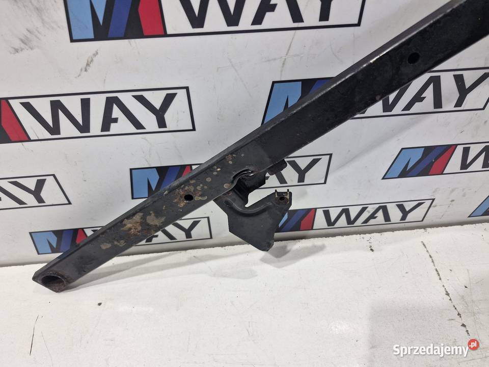 6768714 BMW E90 E91 E92 POPRZECZKA ROZPÓRKA sprzedam