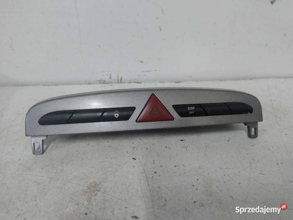 WŁĄCZNIK ŚWIATEŁ AWARYJNYCH PEUGEOT 308 osobowe
