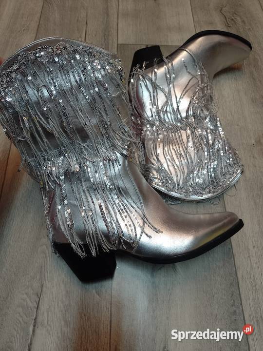 42 Srebrne bogato zdobione frędzlami Kozaki Kraków