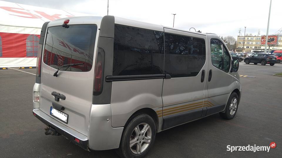 renault trafic 2006r 25 diesel 7 osobowy kllima Szczecin