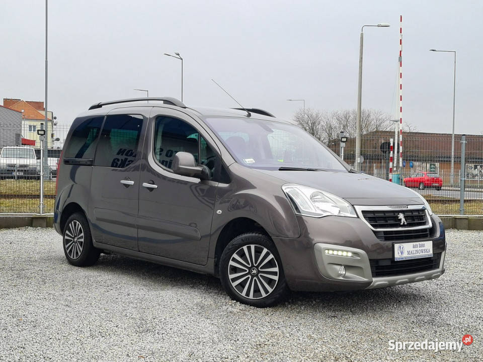 Peugeot Partner MULTISPACE Klimatronik PDC przyciemniane szyby Wągrowiec