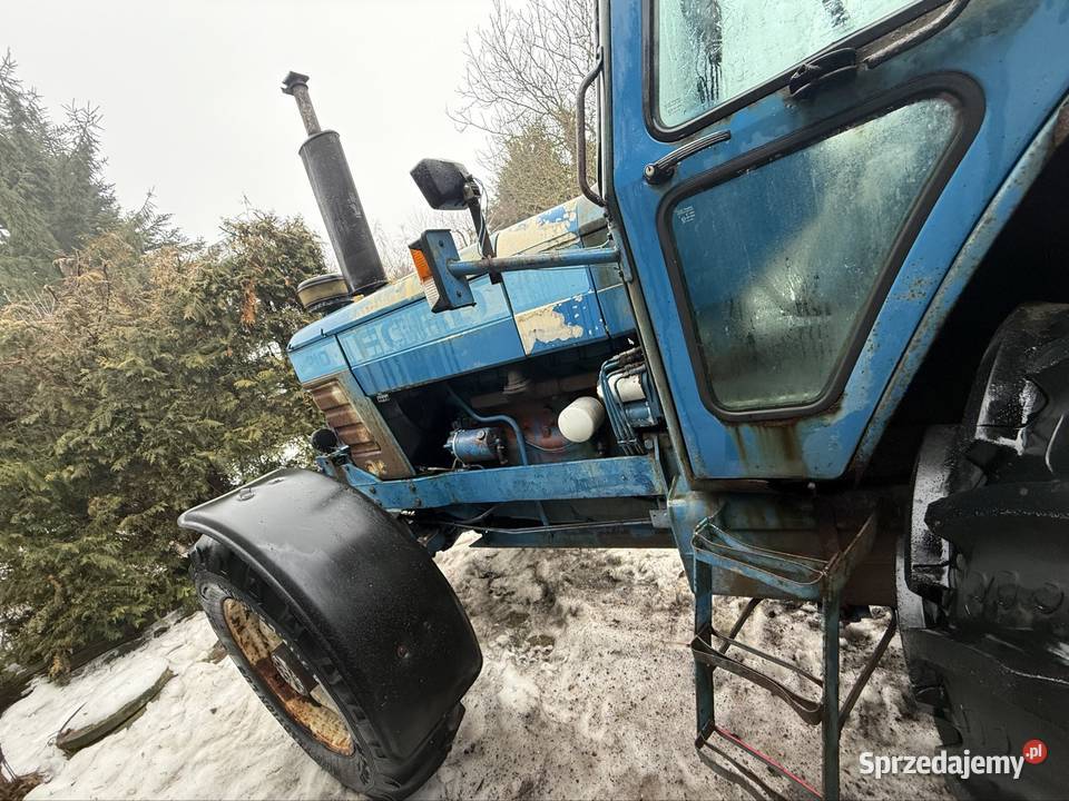 Traktor 4x4 Ford 8210 115 Rzeszów