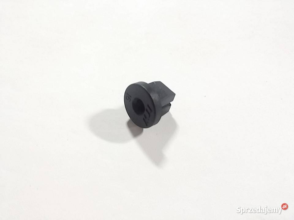 VOLVO S60 V60 spinka klips przednie nadkole kpl Bielany Wrocławskie