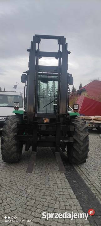 wózek widłowy TERENOWY JCB 926 małopolskie