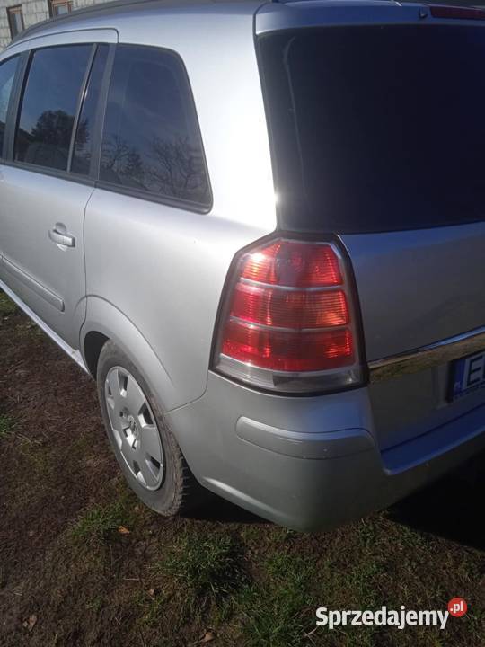 Opel Zafira 18 bengaz 2006 7os hak Rok produkcji 2006 łódzkie Osjaków