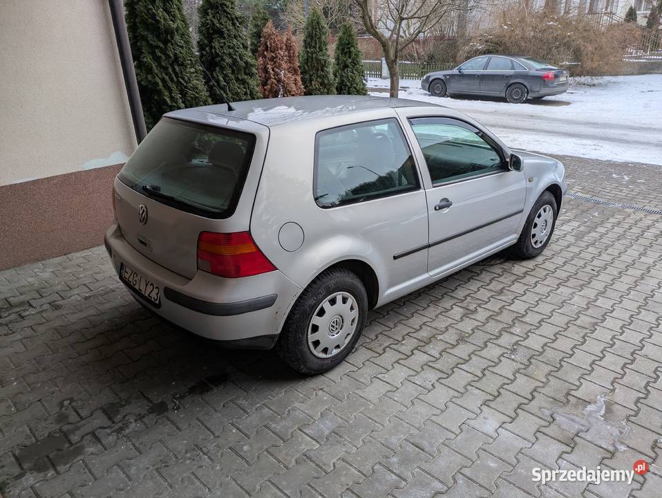 Volkswagen Golf 4 IV 14 nieuszkodzony Łódź