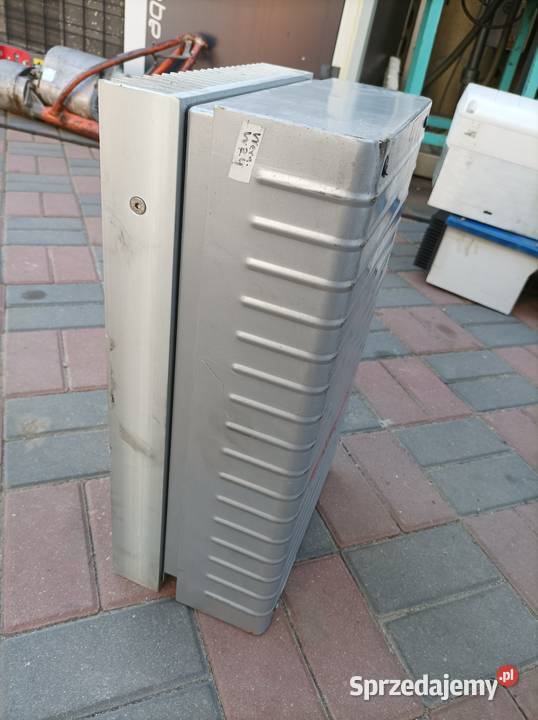 Falownik inwenter sieciowy Sunways AG typ Nowy Tomyśl