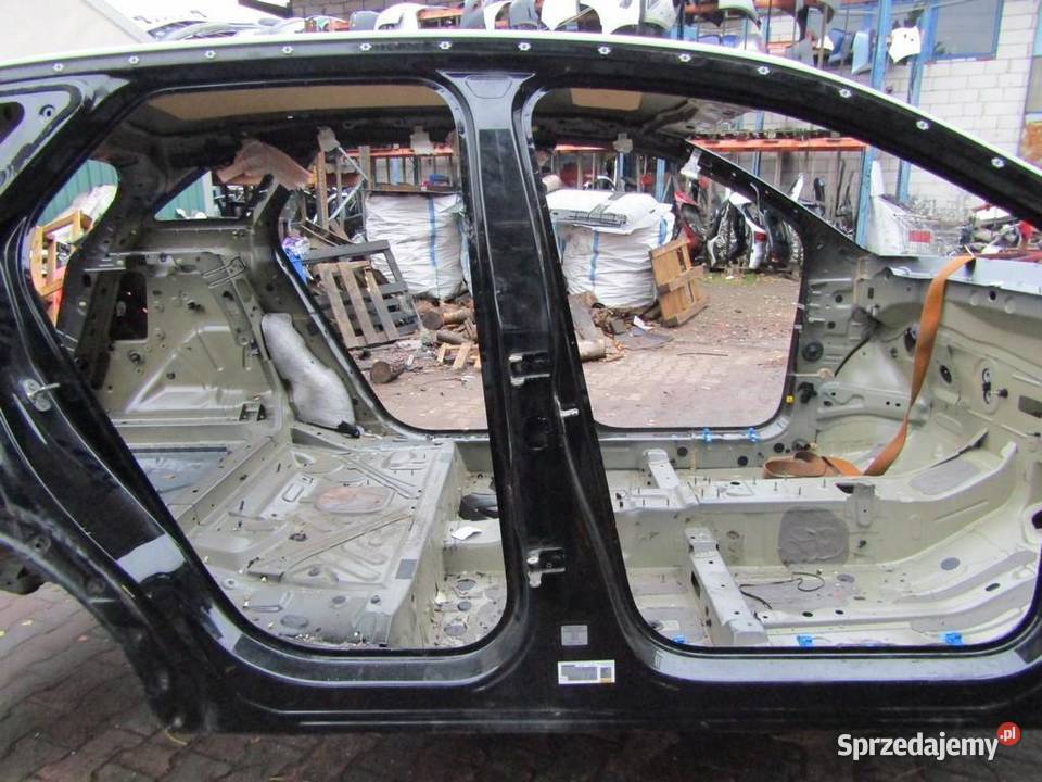 PRÓG SŁUPEK PRAWY BOK PEUGEOT 3008 II