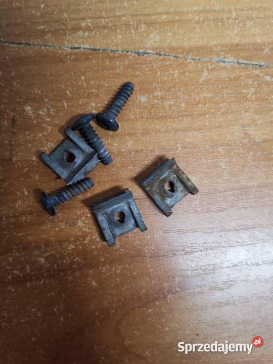 Opel Tigra II B 04 zaślepka halogenu halogen