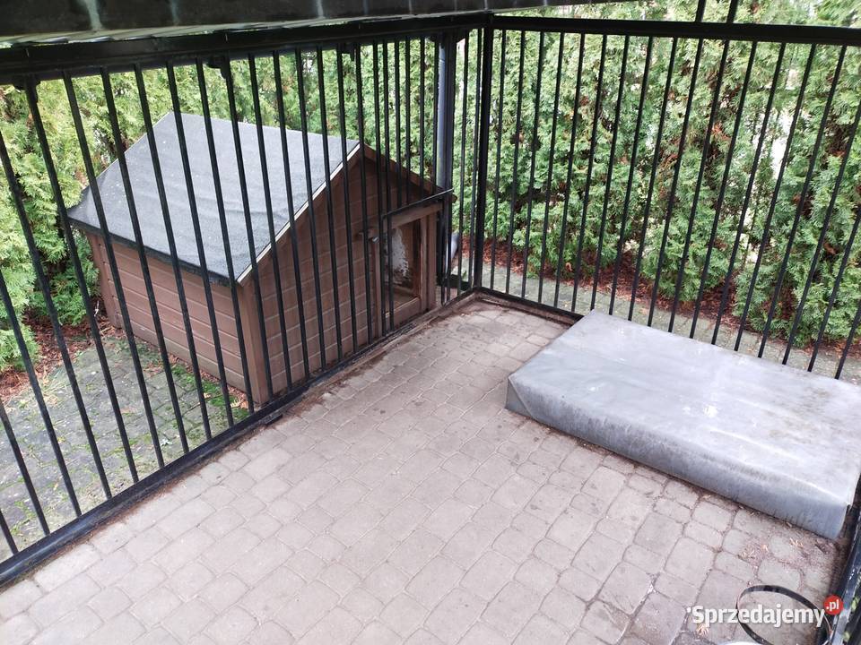 Duży zadaszony kojec z dużą ocieplaną budą Bydgoszcz