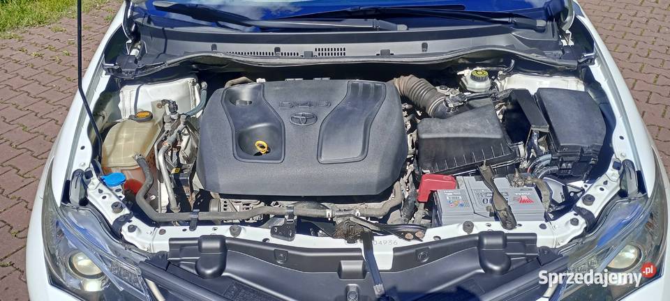 Toyota Auris 14 D4D 201314 Świetne Autko biały Radomsko sprzedam