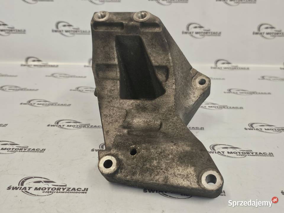 JAGUAR XF 27 TD V6 207 09r łapa silnika