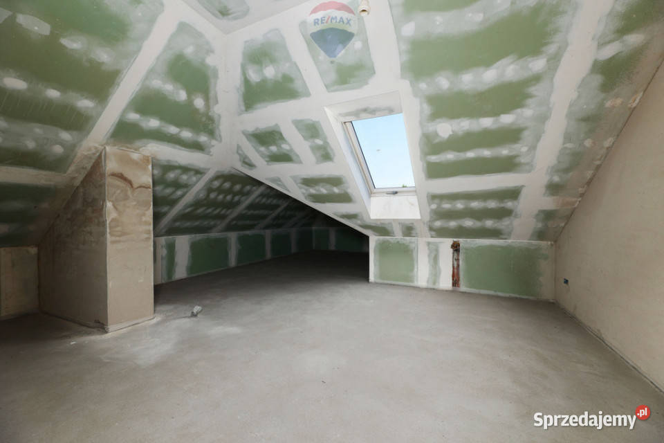 Dom z poddaszem użytkowym 175m2 Bulowice