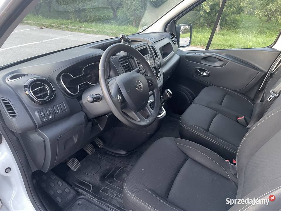 Nissan NV 300 Nissan