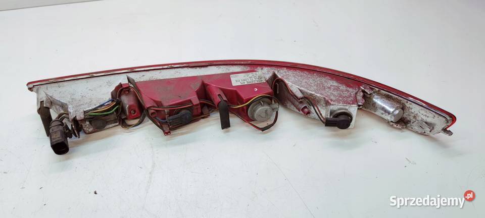 LAMPA LEWY TYŁ W ZDERZAK AUDI Q5 8R 8R0945095 osobowe Przystajń