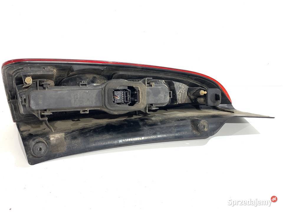 LAMPA PRAWY TYŁ RENAULT ESPACE IV 8200027152 Lampy tylne