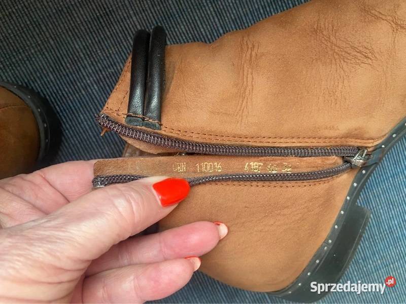 Skórzane botki Carinii 40