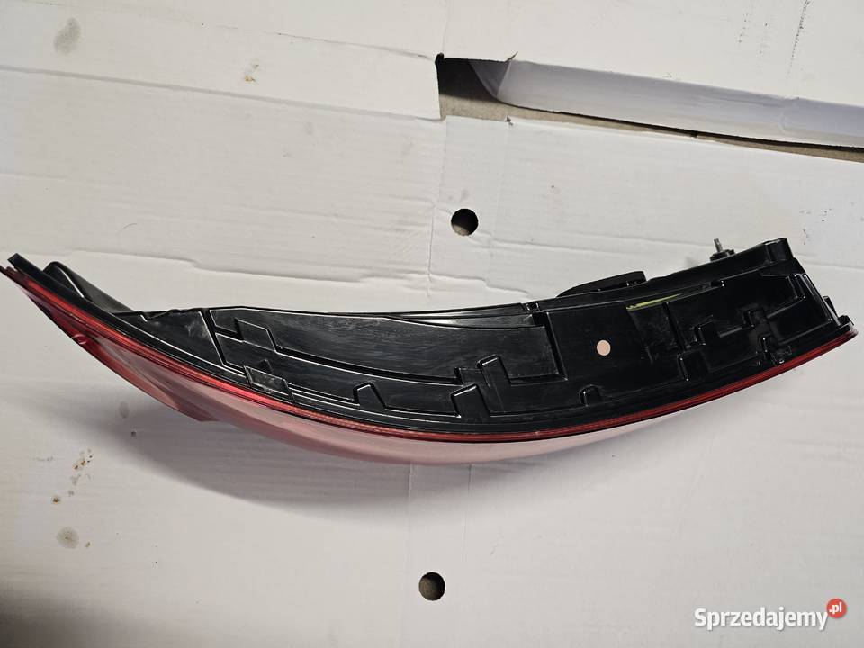 AUDI Q5 LIFT lampa lewa w klape 80A945075C 1984cm3 Tarnowiec