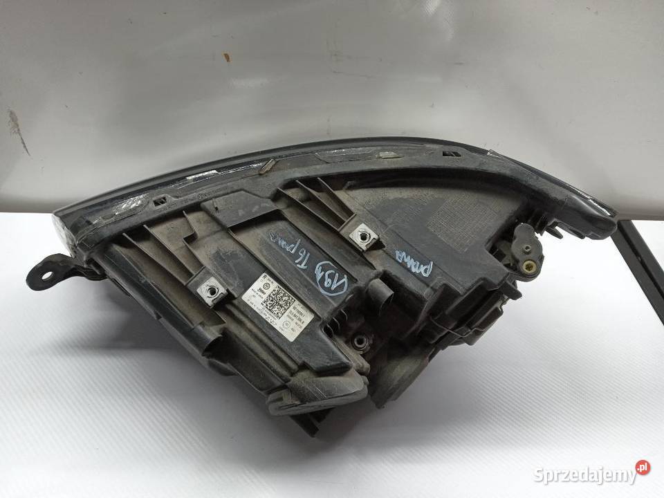 LAMPA PRZÓD PRZEDNIA PRAWA VW T6 7L194106B Lampy przednie