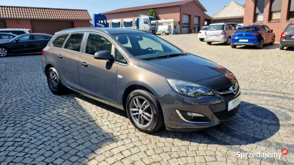 Opel Astra 108 17 CDTI Klima navi alu F VAT 23 isofix