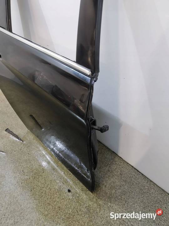 DRZWI PRAWE TYŁ KOMBI TOURING CZARNE Bmw Seria 3