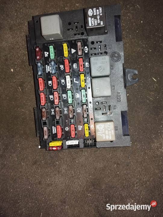 Skrzynka bezpieczników alfa 164 Poznań