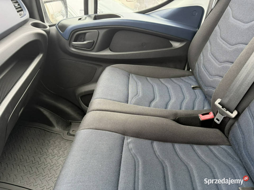 Iveco Daily 35S14 35S14N 30 CNG plandeka winda ABS Samochody dostawcze dolnośląskie Wojkowice