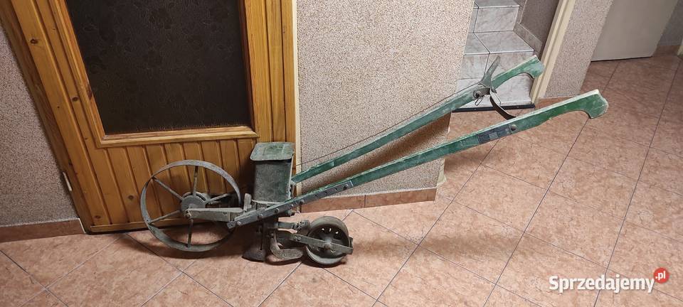 Siewnik ręczny do warzyw buraków zabytek Darłowo sprzedam