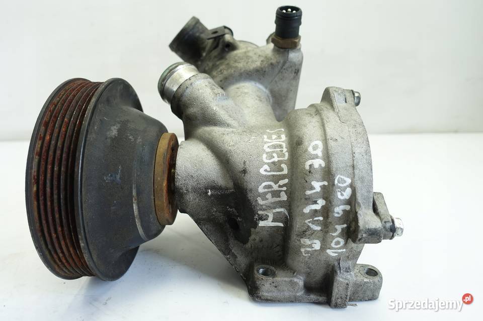 Mercedes W124 30 24V POMPA WODY R1042030274 osobowe lubelskie Janów sprzedam