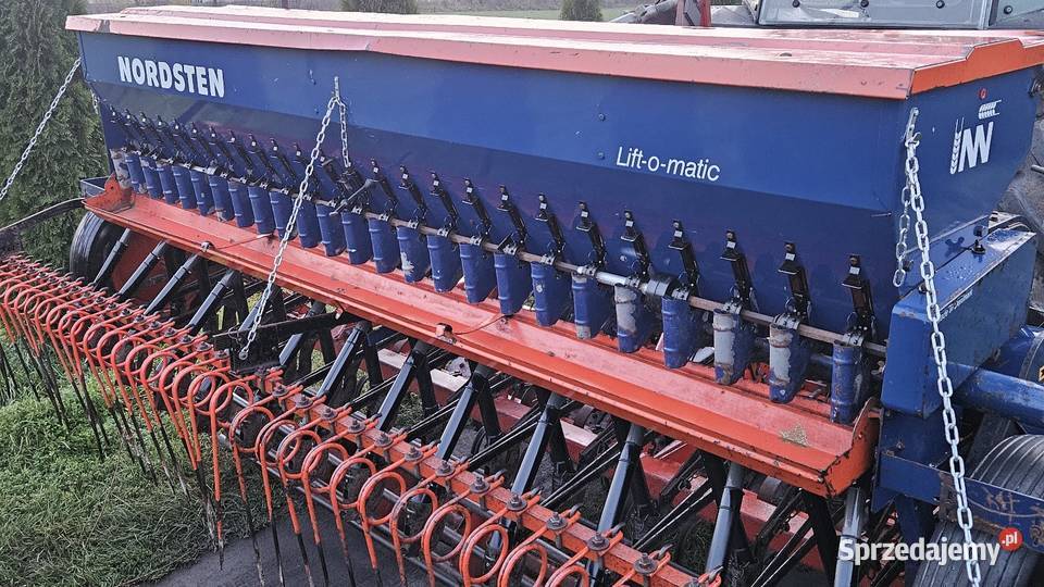 Zestaw agregat uprawowo siewny Kverneland nieuszkodzony Dzierzbin